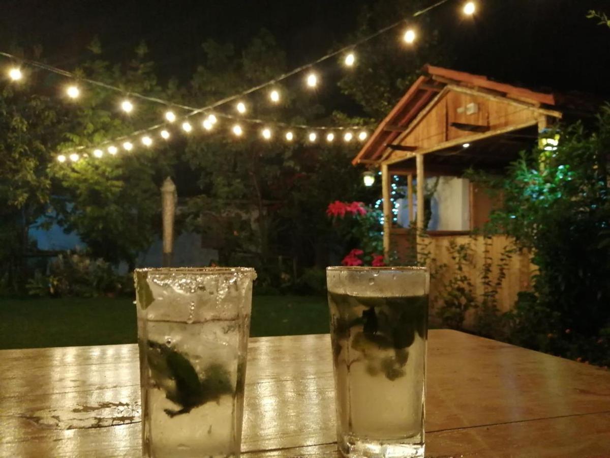 Hostal Dulzura Карас Экстерьер фото